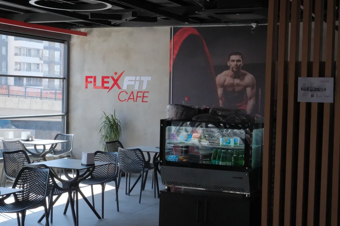 Flex FIT Cafe - Batman